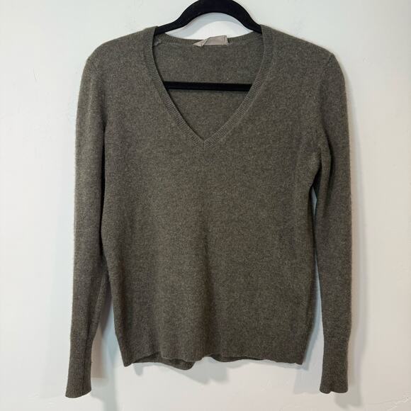 Everlane Women’s 100% Cashmere Sweater  V Neck Green Small Soft Cozy Staple - Picture 1 of 8